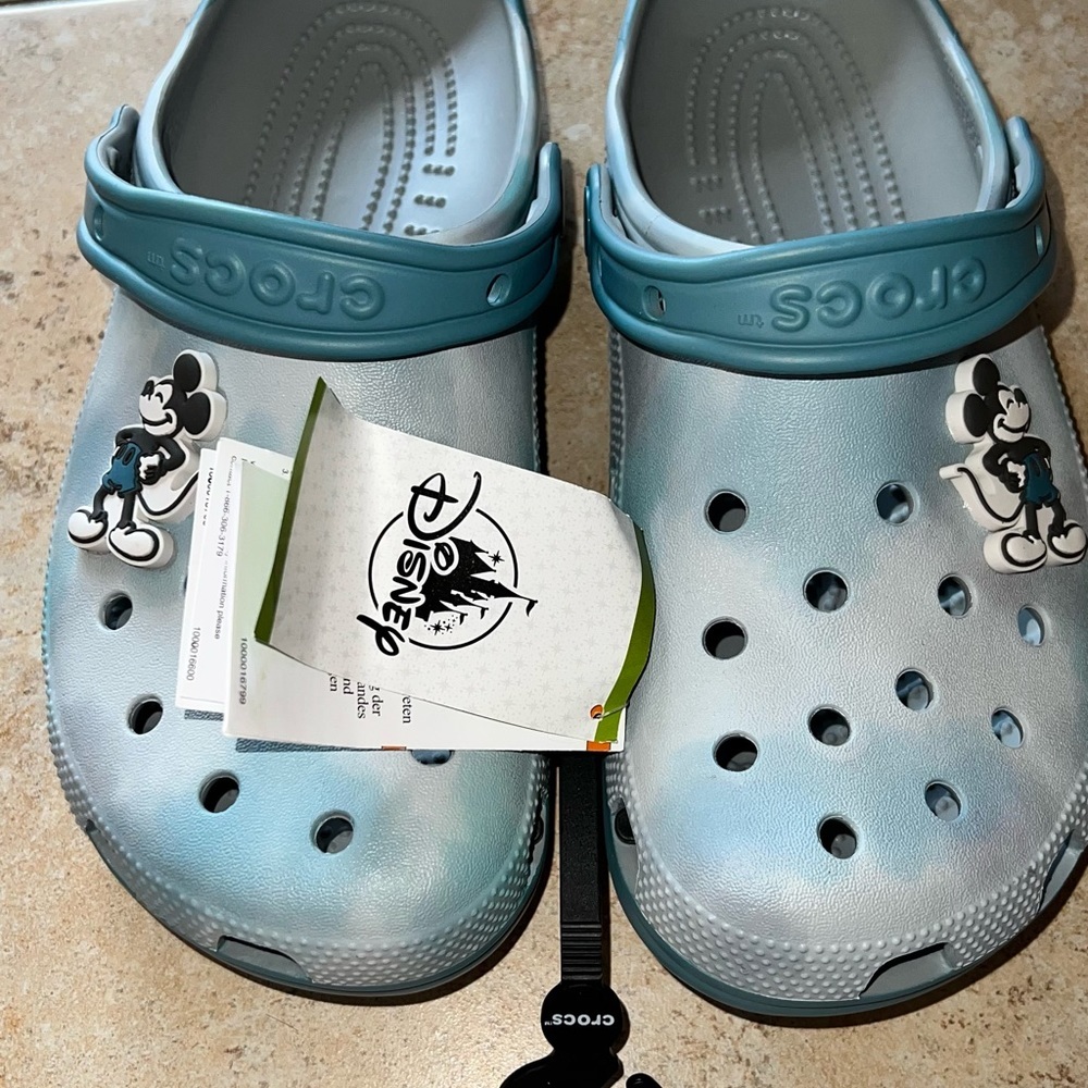 HP🎊🎊Disney Parks Light Blue Mickey Mouse Adult Crocs - Picture 5 of 8